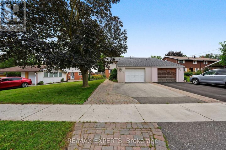 Property Photo: 71 Dogwood Crescent ON M1P 3N5