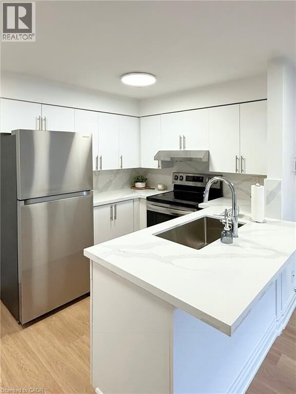 Property Photo: 41 Valleyview Road 30 ON N2E 3H9