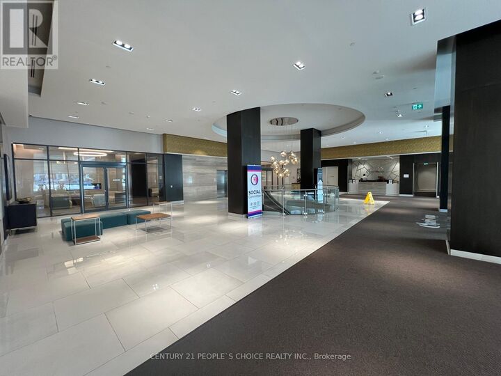 Property Photo:  9000 Jane Street 925  ON L4K 0M6 