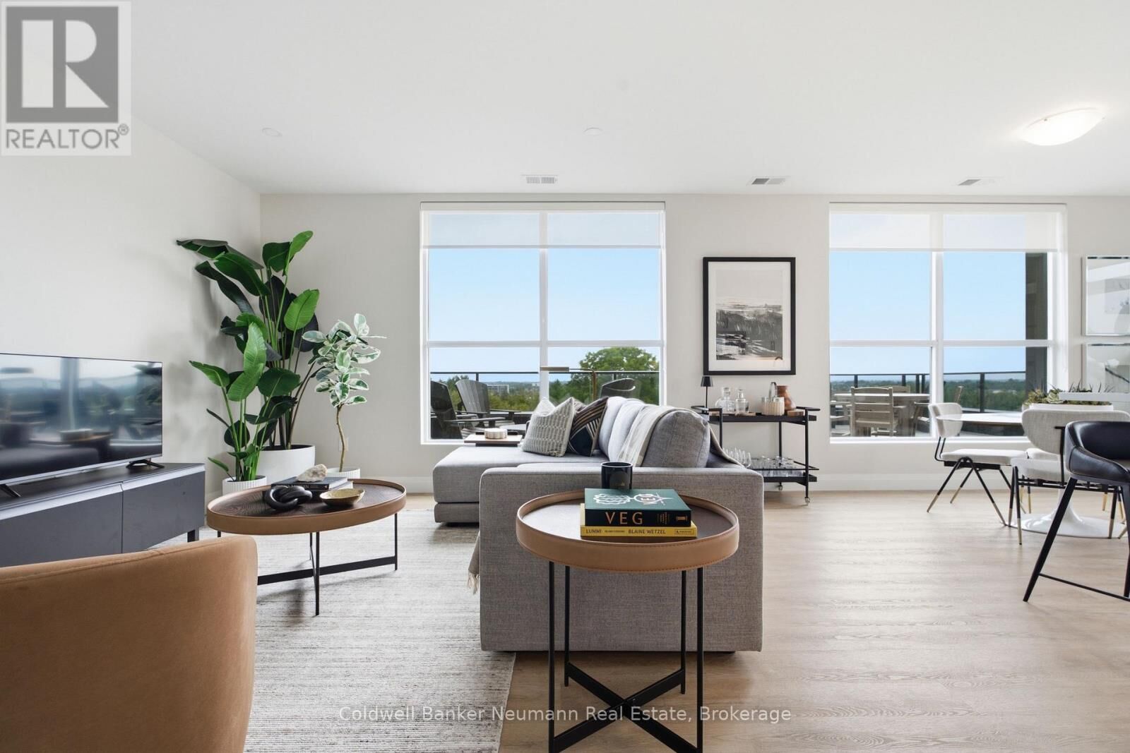 Property Photo:  1882 Gordon Street 307  ON N1L 0P6 