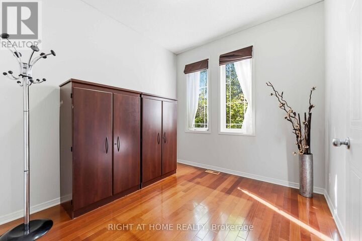 Property Photo: 259 Sorento Street ON K2J 0B4