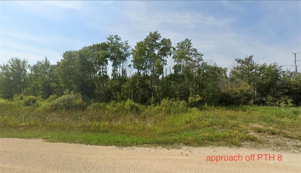 Property Photo:  118064 Pth 8 Highway  MB R0C 1B0 
