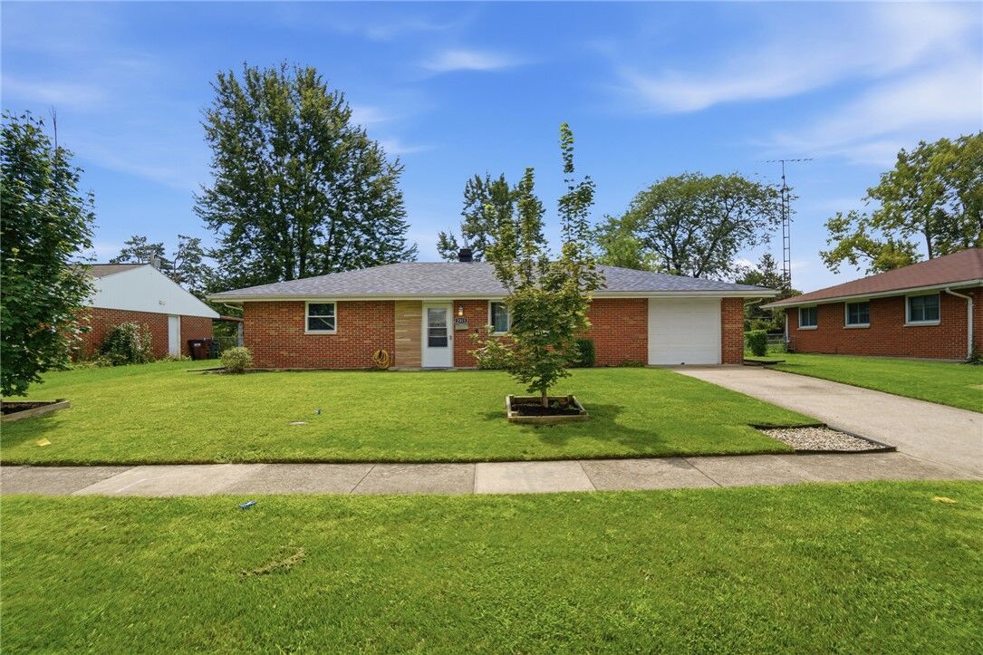 Property Photo:  2313 Candlewood Drive  OH 45419 