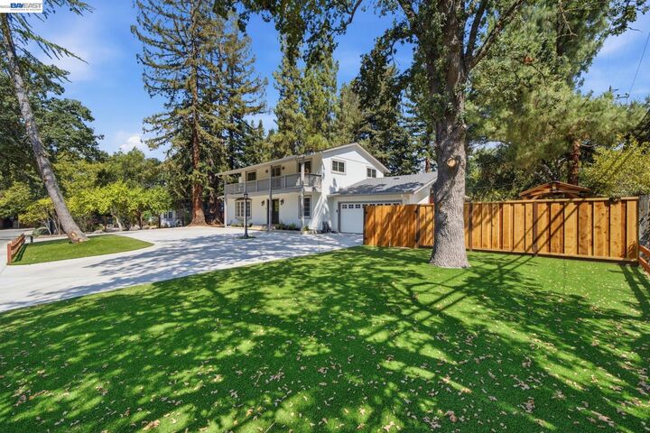 Property Photo: 8 Calle Del Casarillo CA 94528