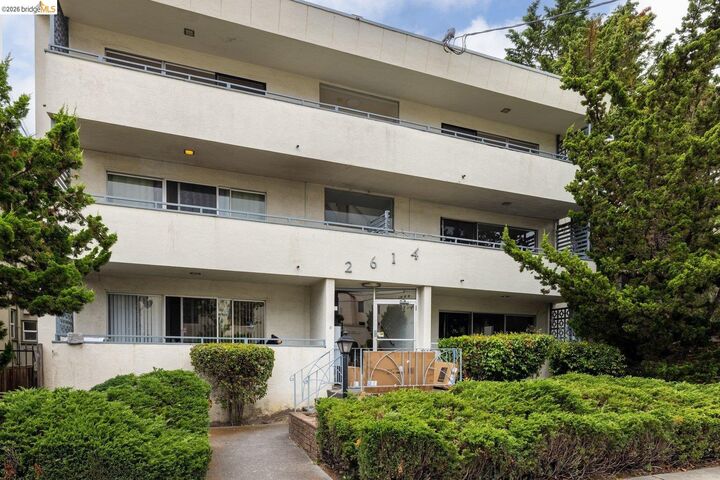 Property Photo:  2614 Warring St 9  CA 94704 