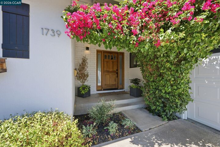 Property Photo:  1739 Woodcrest Dr  CA 94521 
