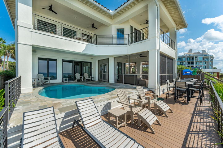 Property Photo:  4525 W County Hwy 30A  FL 32459 