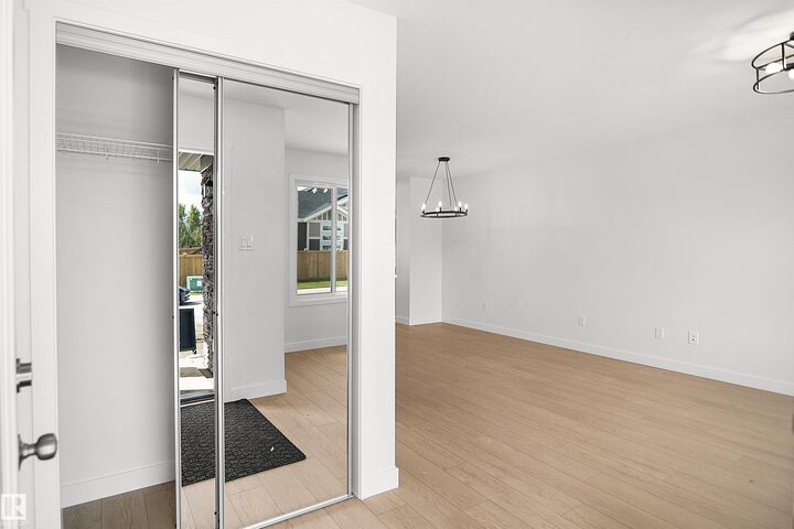 Property Photo: 33 Leawood Link AB T7X 4V1