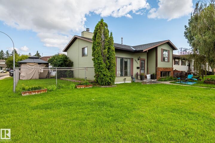 Property Photo:  16351 119 Street NW  AB T5X 4Z3 