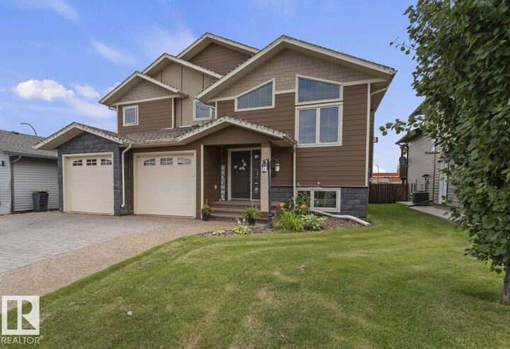 Property Photo:  2303 2 Avenue  AB T9M 0A8 