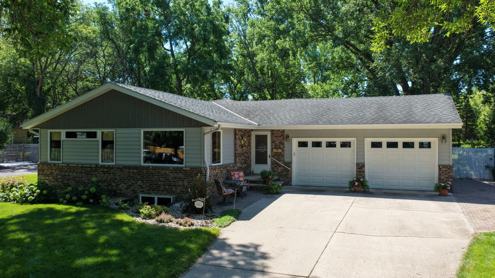 Property Photo: 1601 Ella Avenue NW MN 56201