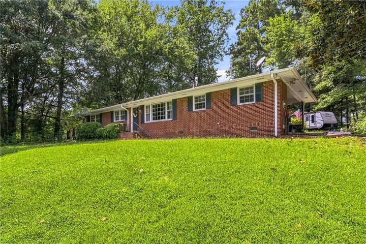 Property Photo:  107 Pinecrest Circle  GA 30132 