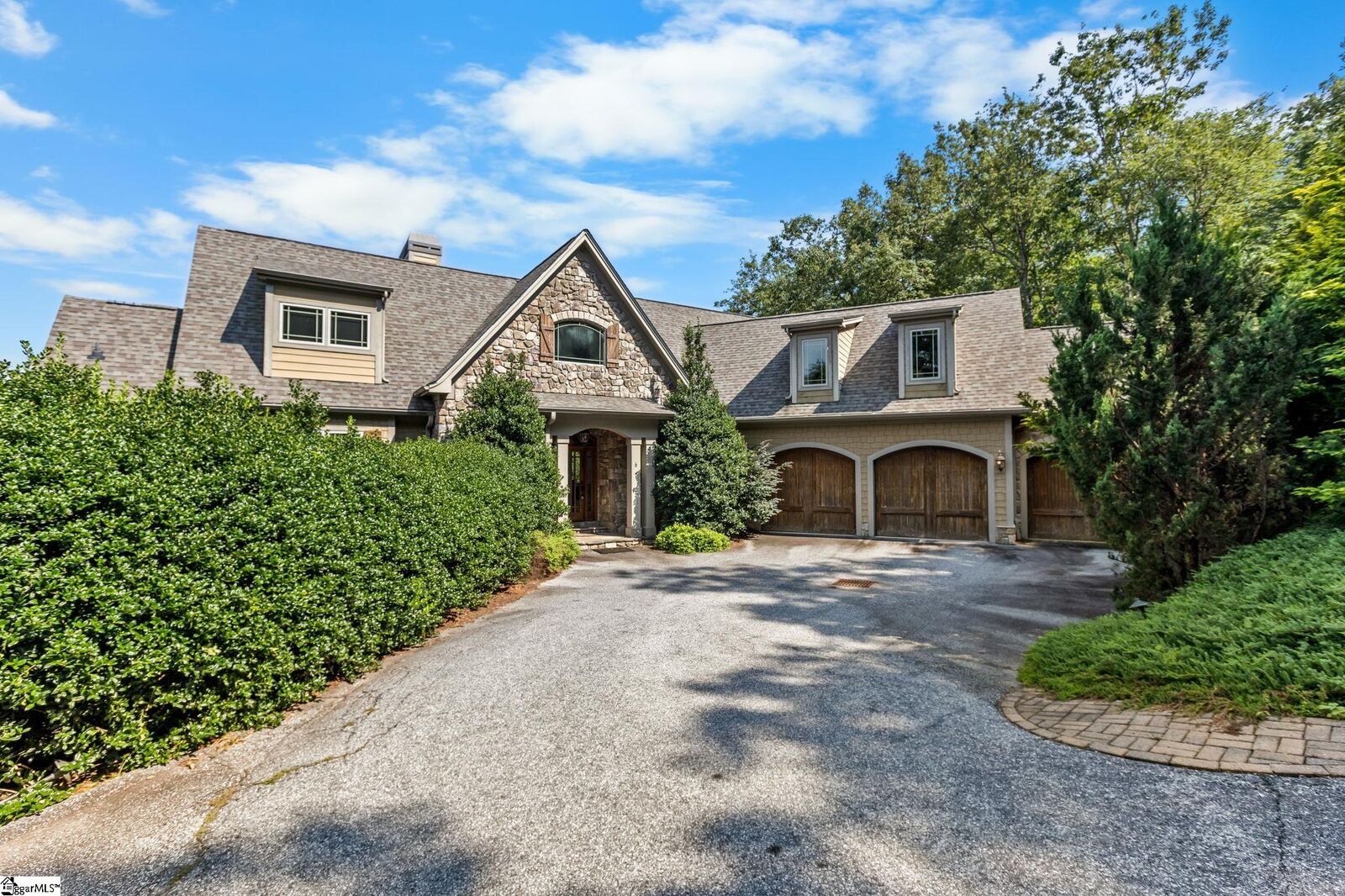 Property Photo: 6 Little Bottom Road SC 29356