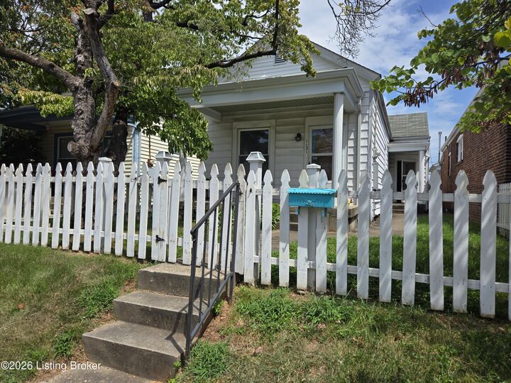 Property Photo:  1131 Rammers Ave  KY 40204 