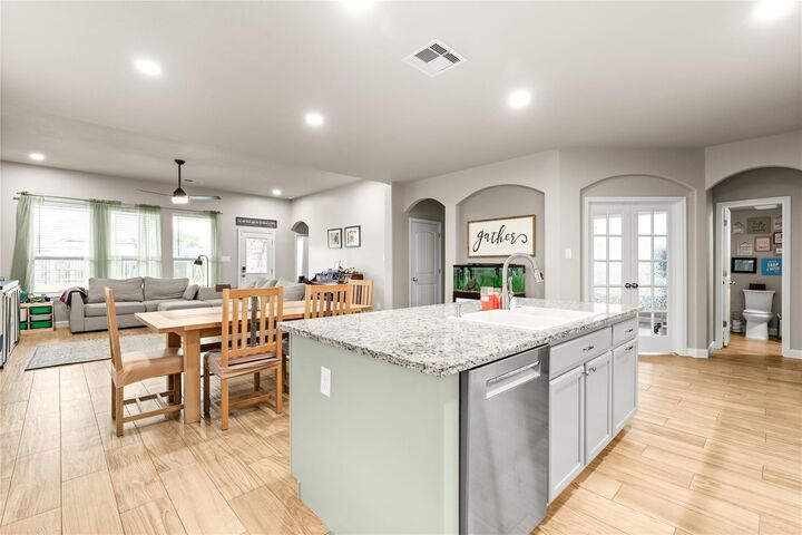Property Photo:  8910 Beacon Mill Drive  TX 77433 