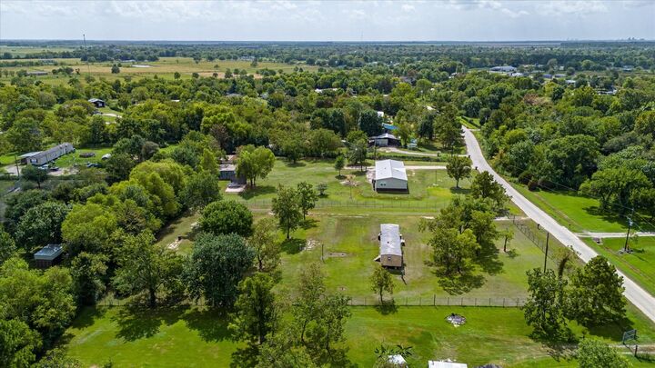 Property Photo: 182 County Road 4801 TX 77535