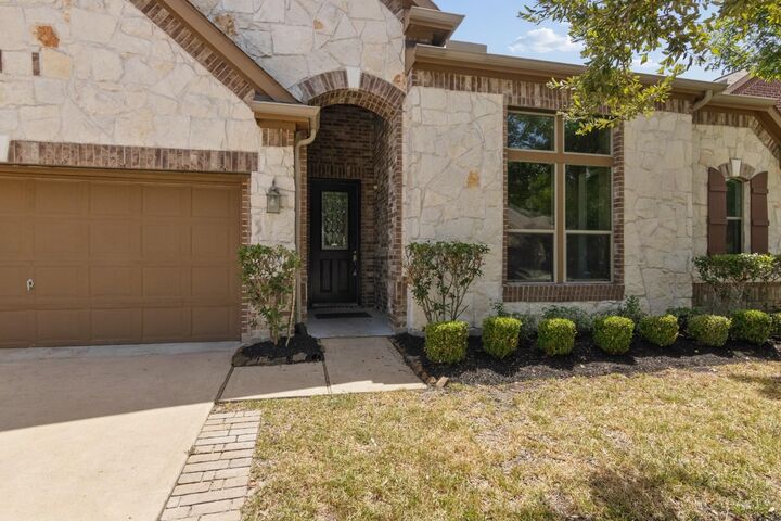Property Photo:  9526 Barlow Springs Lane  TX 77396 