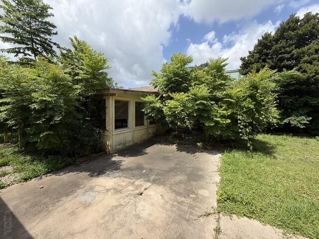 Property Photo: 1813 Cove Park TX 77565