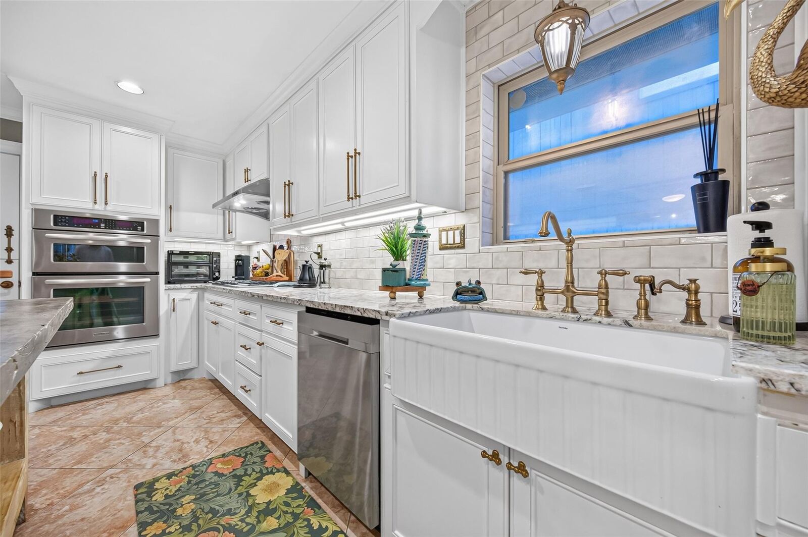 Property Photo: 5531 Lymbar Drive TX 77096