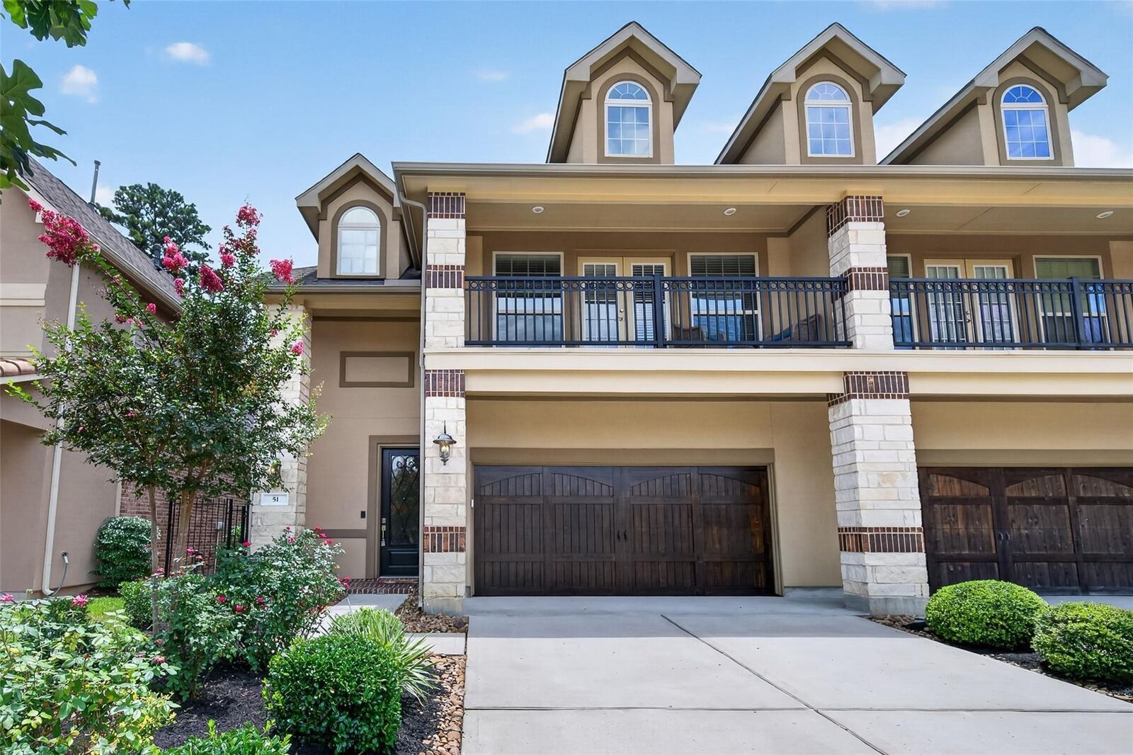 Property Photo:  51 Banbury Court  TX 77375 
