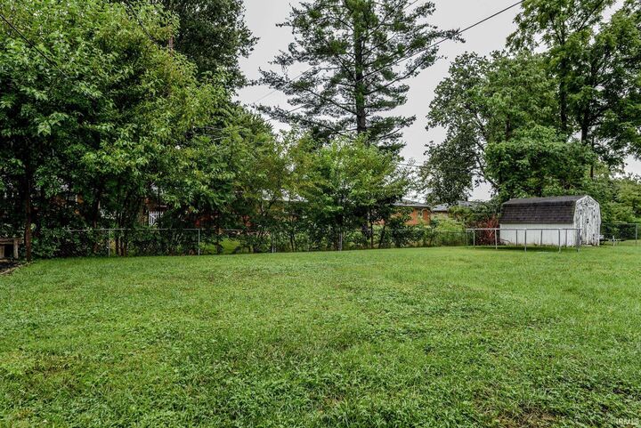 Property Photo: 327 Brookside Lane IN 46168-1774