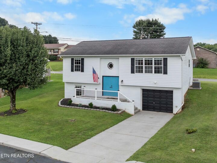 Property Photo: 1011 Fox Run TN 37760