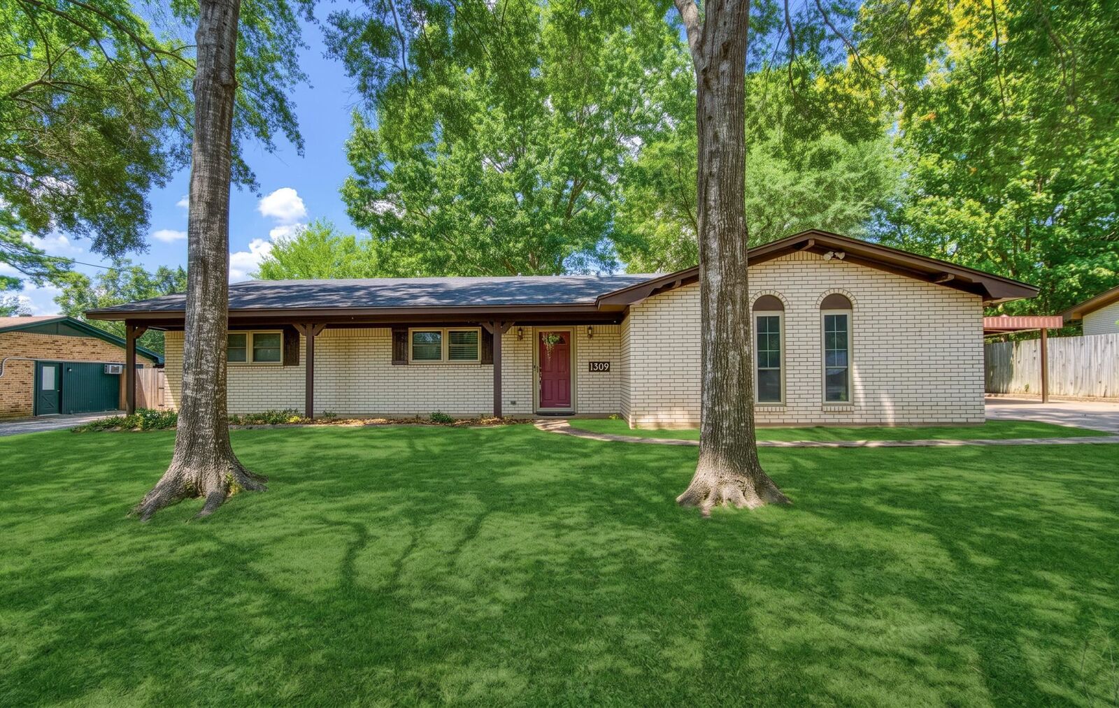 Property Photo: 1309 Tony St TX 75693