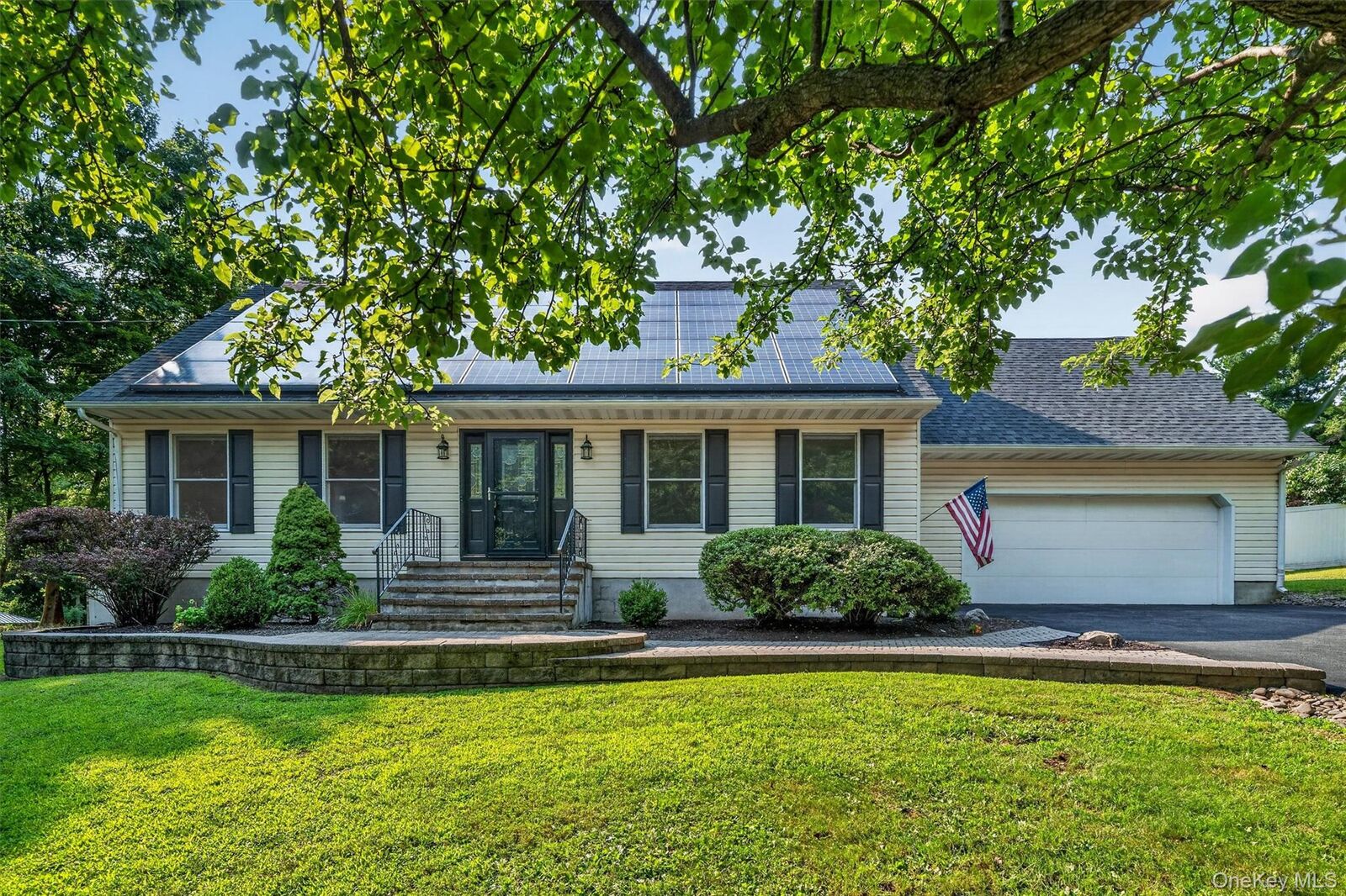 Property Photo:  11 Hopkins Terrace  NY 10924 