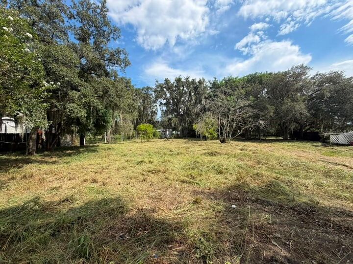 Property Photo: 8156 Dogyard Road FL 33898