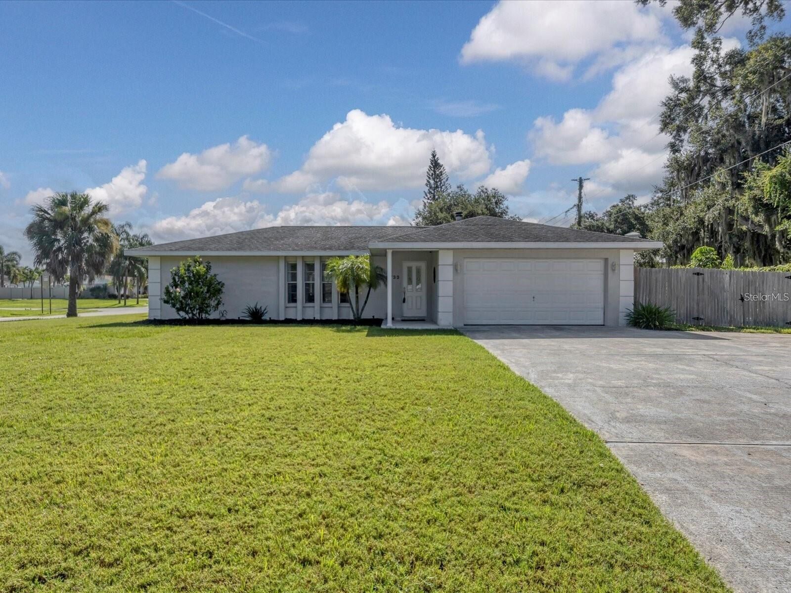 Property Photo:  6733 Pennsylvania Avenue  FL 34243 