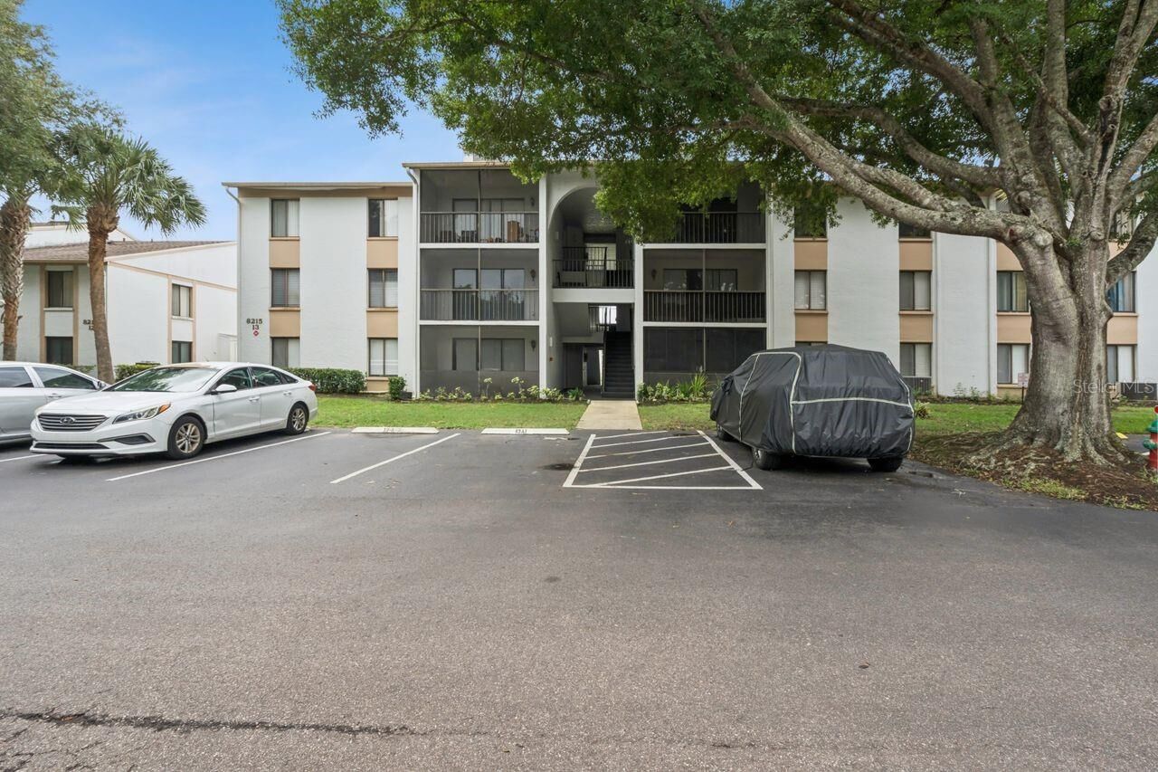 Property Photo: 8215 Sun Spring Circle 12 FL 32825