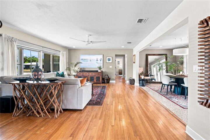 Property Photo: 70 Gardenia Street FL 33767