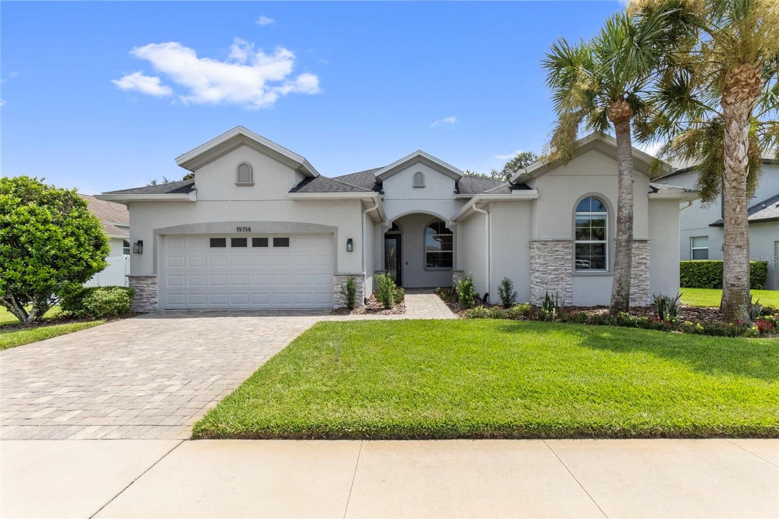 Property Photo:  19714 Lonesome Pine Drive  FL 34638 