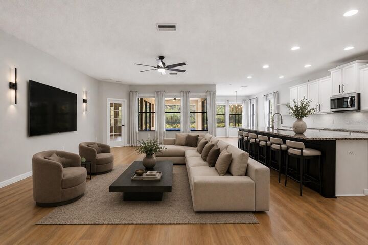 Property Photo:  32306 Garden Alcove Loop  FL 33545 
