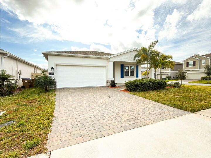 Property Photo:  6300 Chirpine Lane  FL 34771 