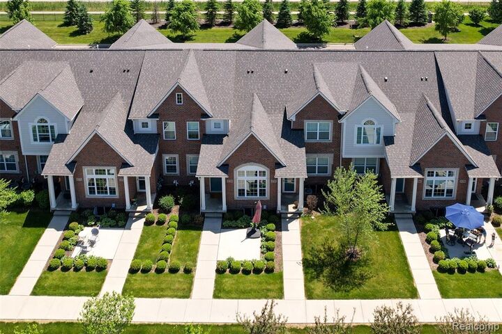 Property Photo: 45806 Aragon Lane MI 48187 6721