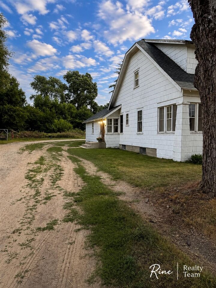 Property Photo:  264 N Cass Street  MI 49336-9172 