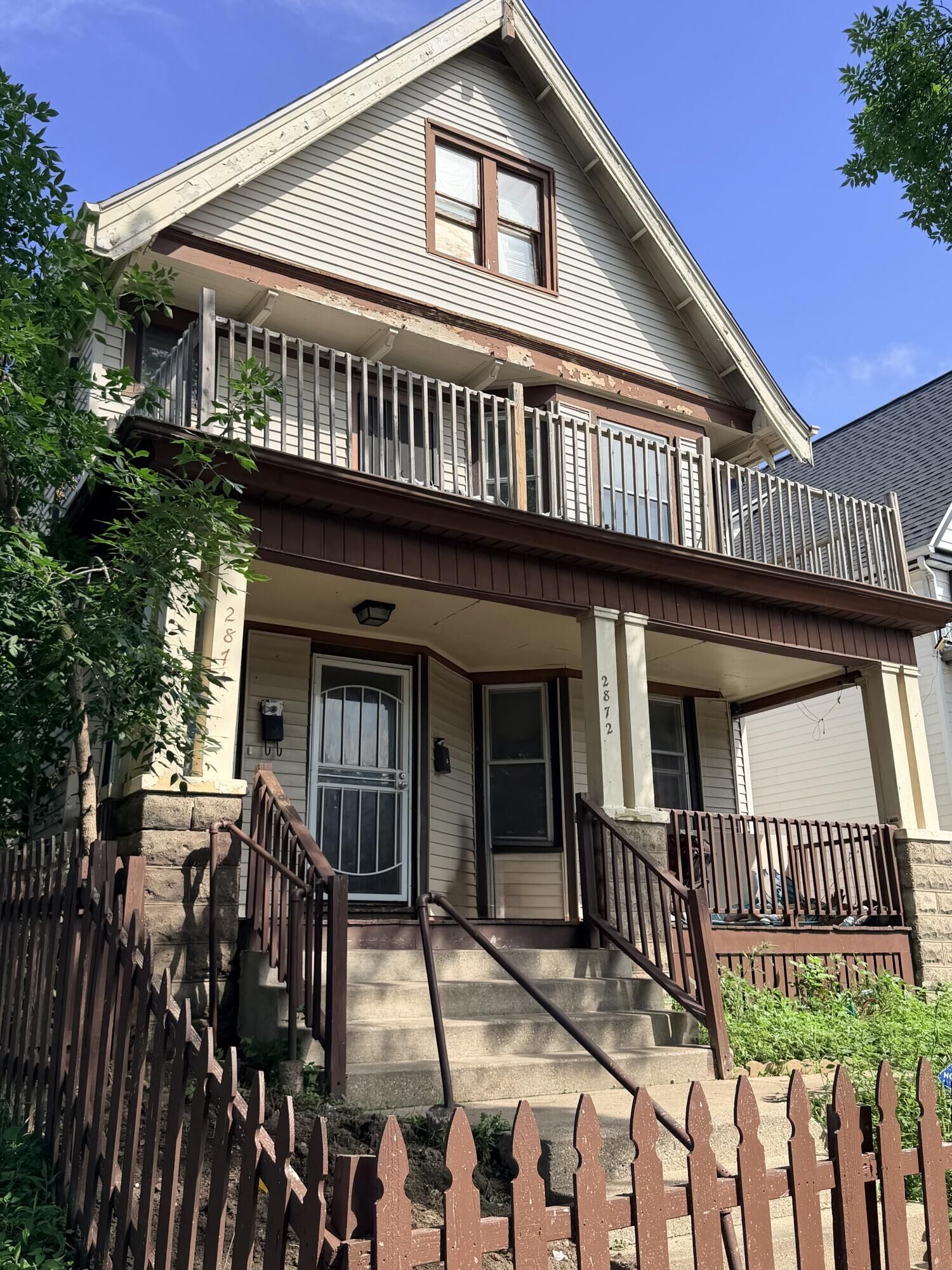 Property Photo:  2872 N 33rd St  WI 53210 