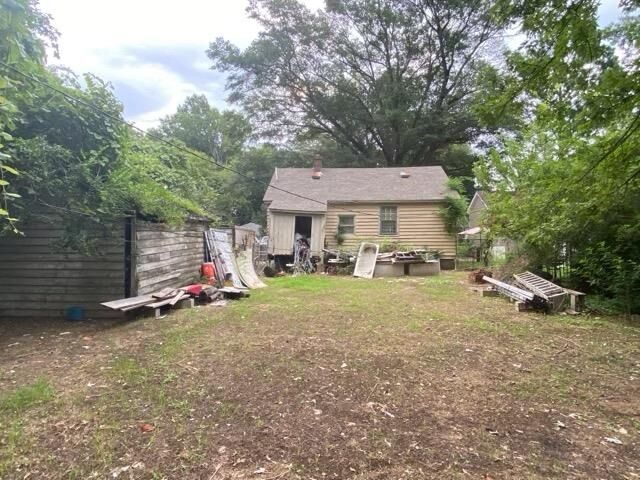 Property Photo: 777 Carson St TN 38111