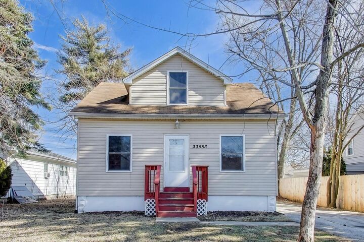 Property Photo: 33553 N Idlewild Drive IL 60030