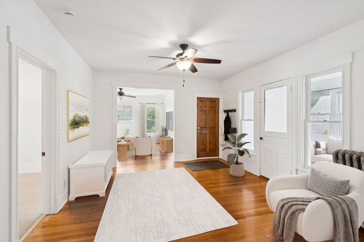 Property Photo: 807 Greenleaf Street 2 IL 60202