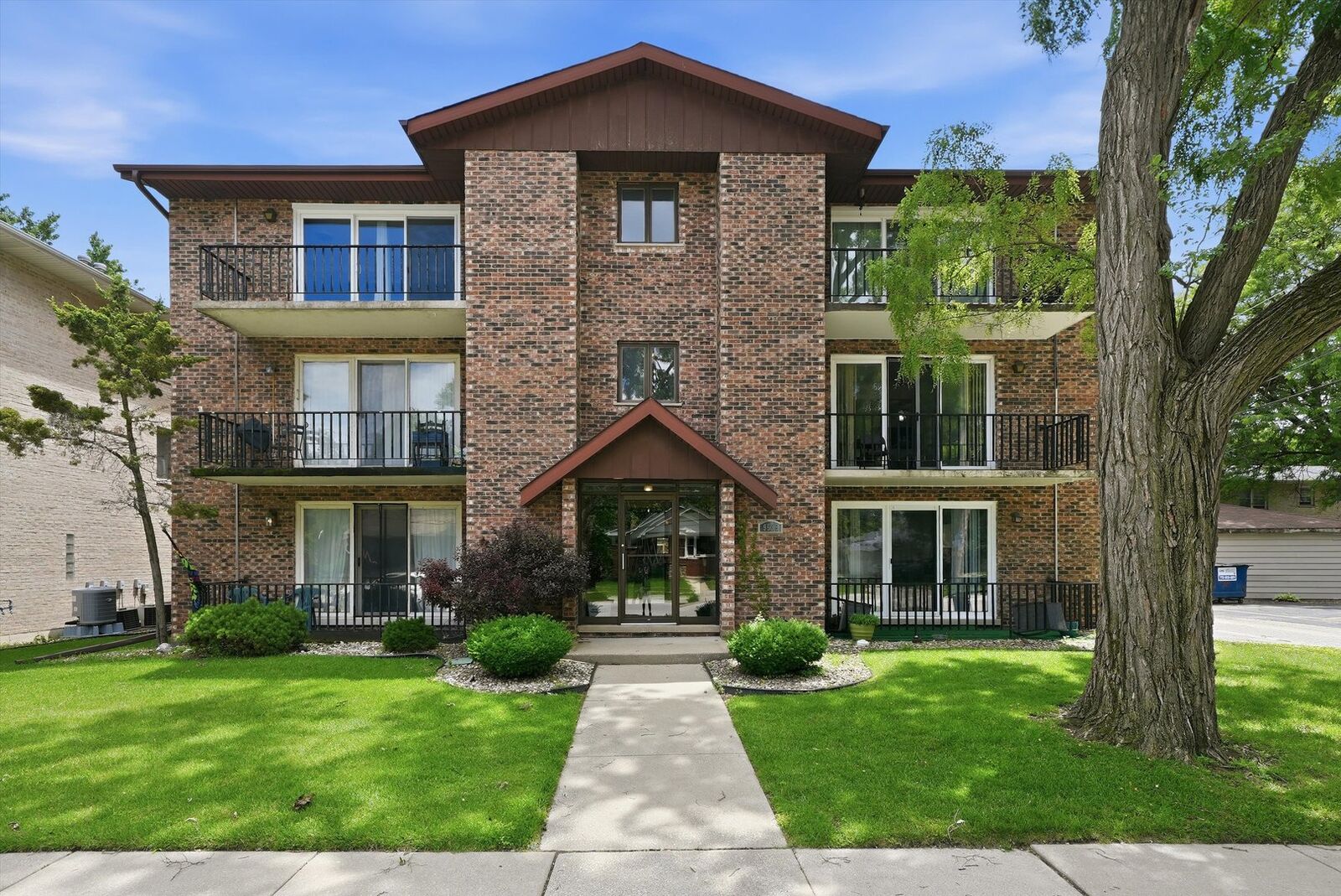 Property Photo: 9535 S 54th Avenue 3N IL 60453