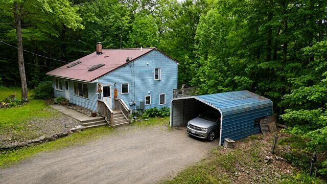 Property Photo: 7 Lovers Lane ME 04971