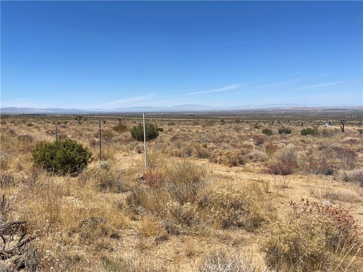 Property Photo:  0 Vac Fort Tejon Drt Vic  CA 93544 
