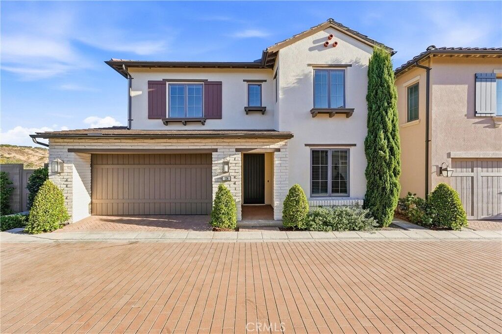 Property Photo: 134 Toretta CA 92602