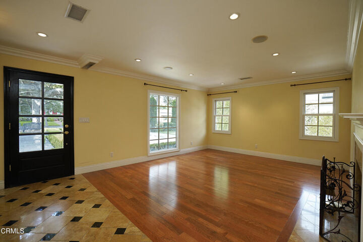 Property Photo:  2340 Brigden Road  CA 91104 