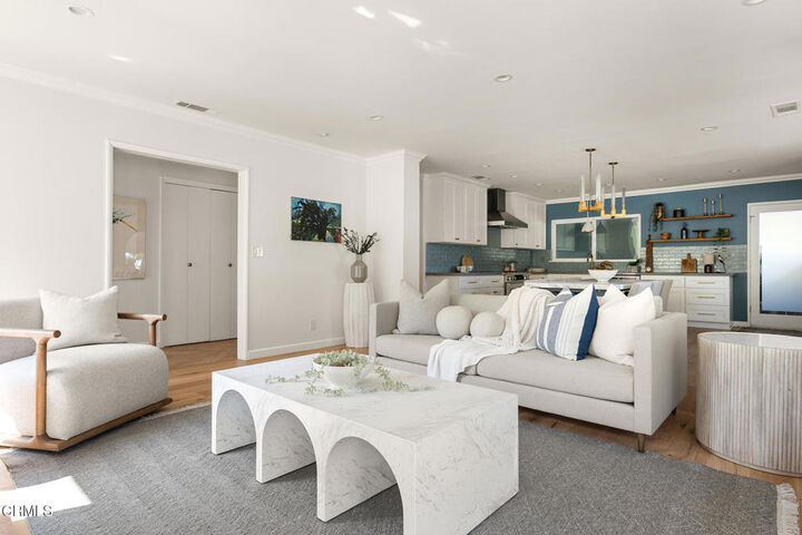 Property Photo:  935 S Euclid Avenue  CA 91106 