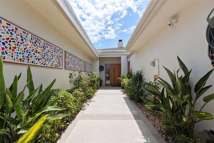 Property Photo:  63 Seton  CA 92612 