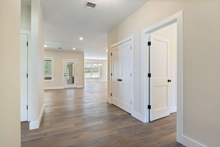Property Photo: 5 Marsh Bend Drive ME 04074