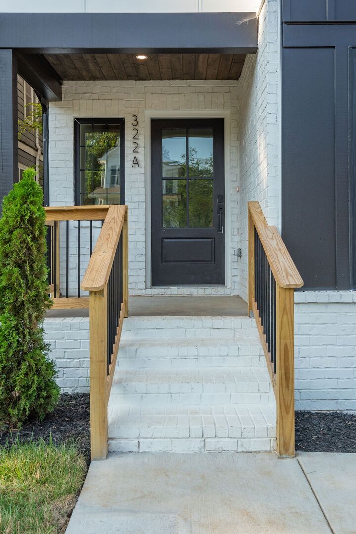 Property Photo: 322A Queen Ave TN 37207